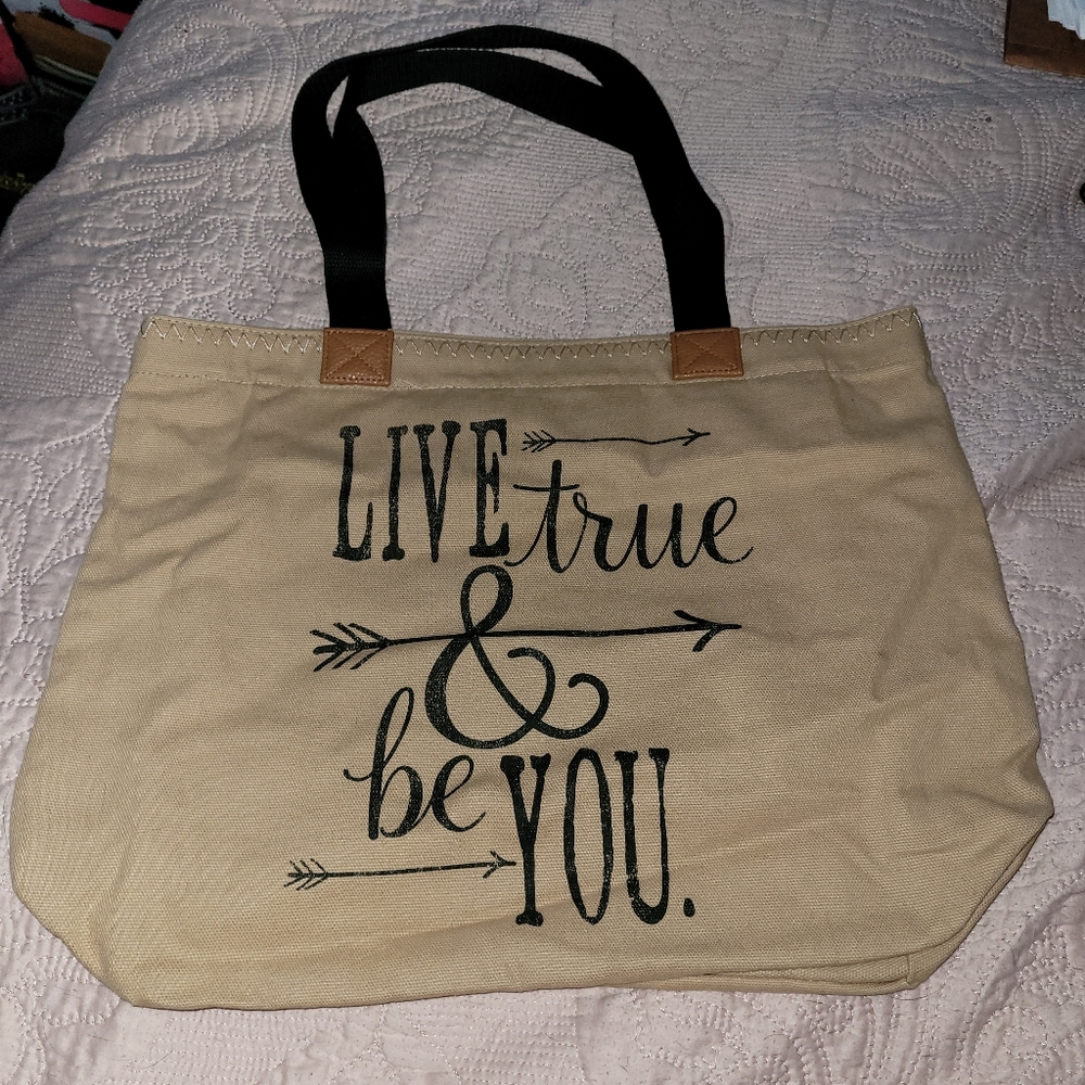 Wander Tote